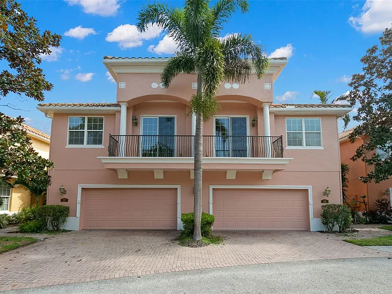24 Mangrove Point — Photo 3