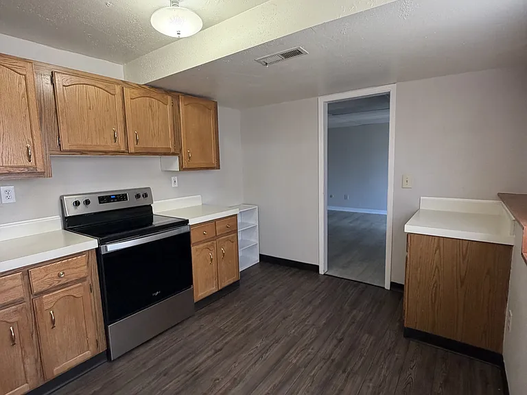 2314 Rosebud Dr #D — Photo 2