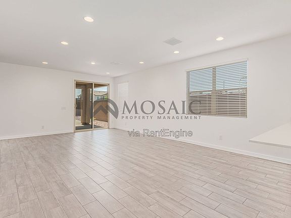 4th image of 4043 E Appaloosa Rd