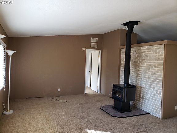 5th image of 21710 NE 395th St