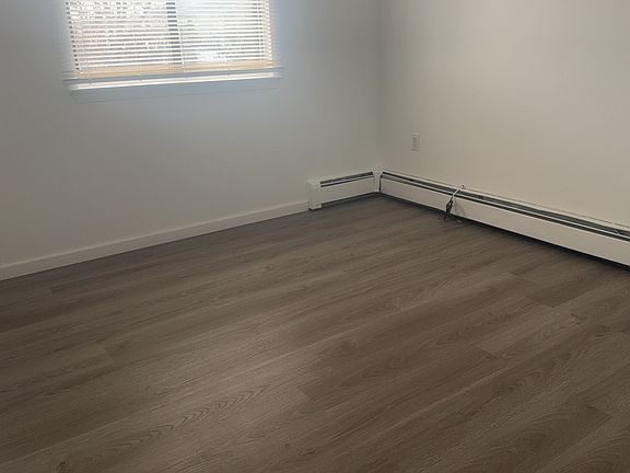 5th image of 79 Pompey Ave #2L