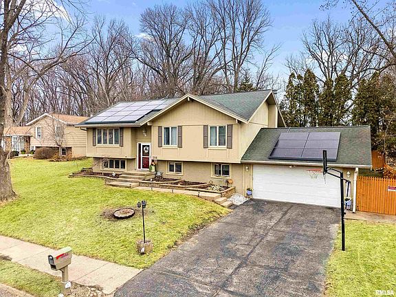 2nd image of 2116 Wildwood Dr