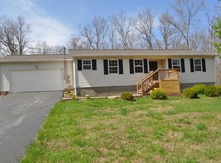 225 Sycamore Dr, Crossville, TN 38555