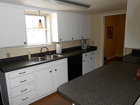 2nd image of 2202 Westwood Dr