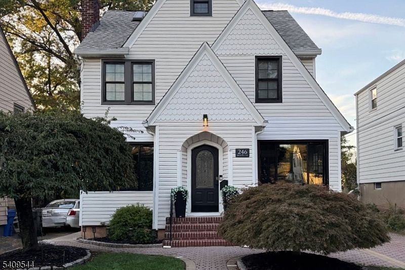 1st image of 246 Springfield Ave