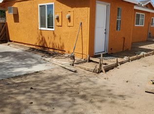 16560 Chestnut St, Hesperia, CA 92345