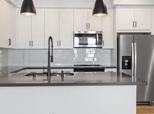 11035 Carlos St #203, Ventura, CA 93004
