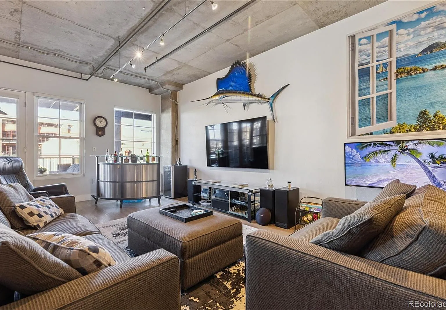 Palace Lofts — Photo 3