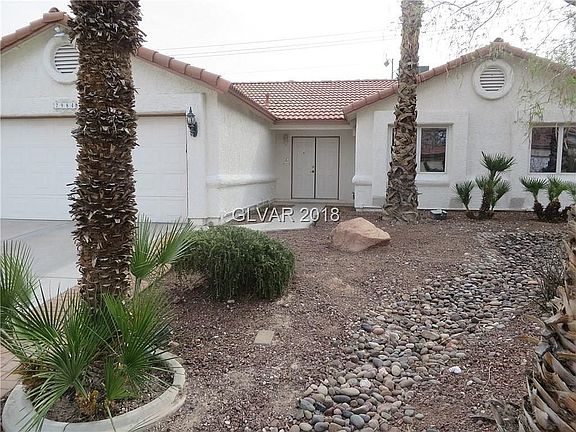 3rd image of 7984 Hackberry Dr