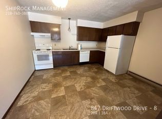847 Driftwood Dr #8, Saint Cloud, MN 56303