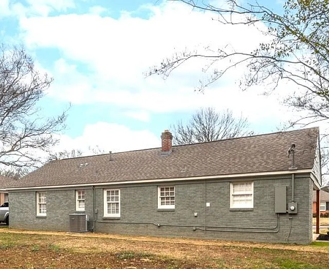 4958 Welchshire Ave — Photo 22