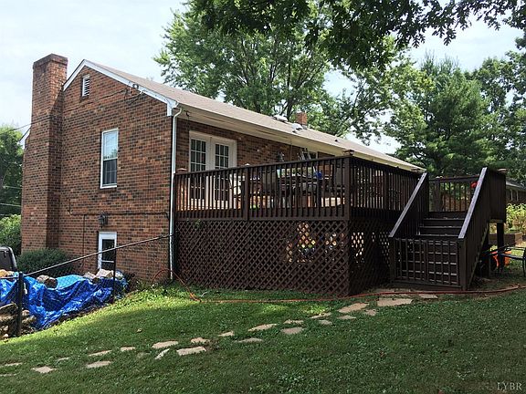3rd image of 229 W Bethel Dr