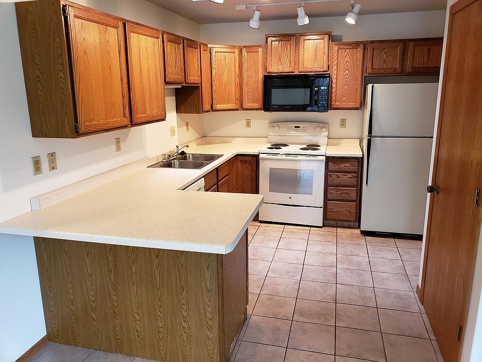 1st image of 224543 Country Ln