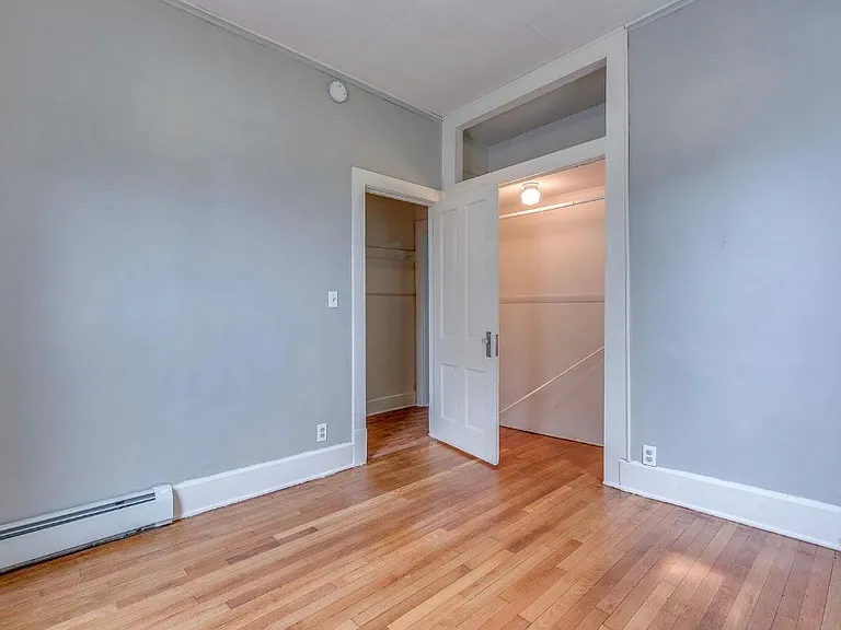 696 5th St E #1 — Photo 13
