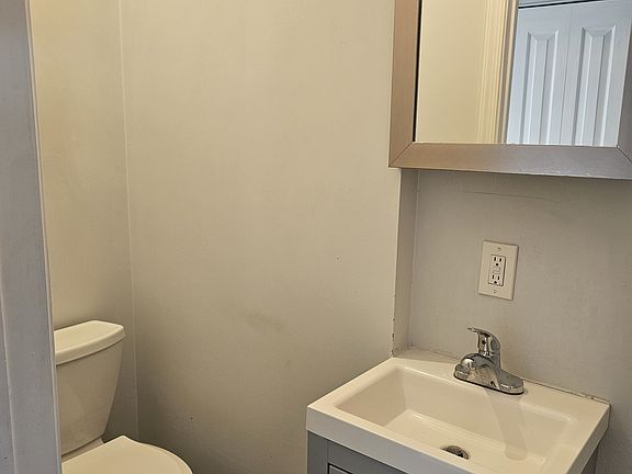 5th image of 2116 N Charles St #2R