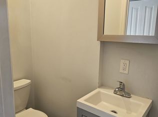 2116 N Charles St #2R, Baltimore, MD 21218
