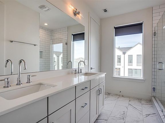 4th image of 2128 Ashby St #701