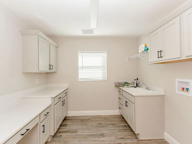 3321 Nisbet Loop — Photo 4