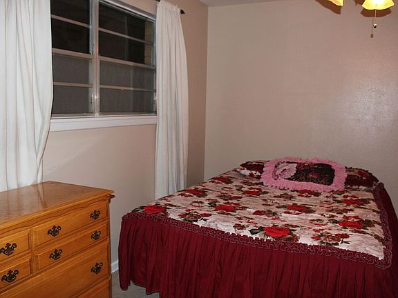 5th image of 4407 Monty Dr