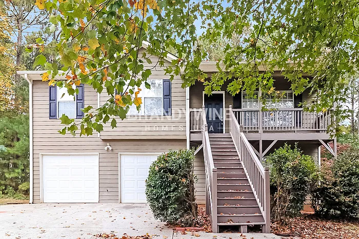 4 bed, 3.0 bath, 2478 sqft, $2,115 — Photo 3