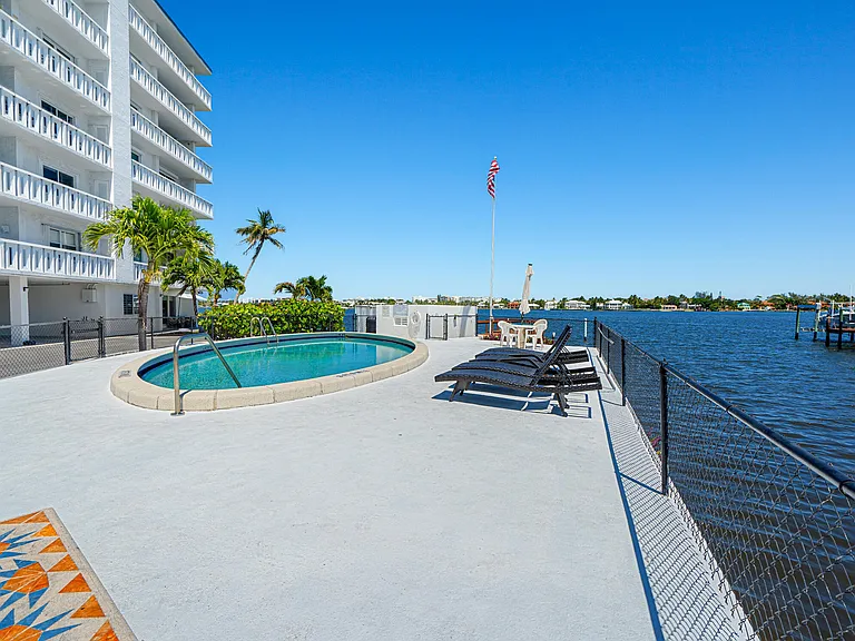 231 E Lantana Rd #203 — Photo 31