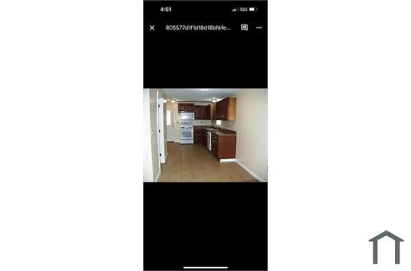 Building Photo - 1142 Park St #A