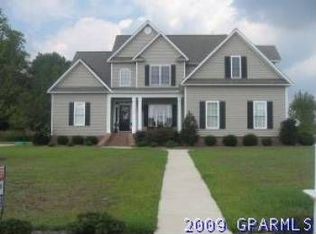 1221 Trafalgar Dr, Winterville, NC 28590