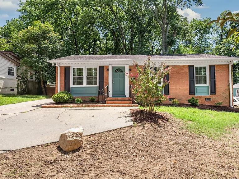 5054 Curtiswood Dr — Photo 1