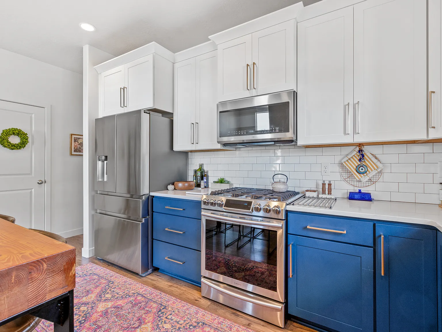 4 bed, 1890 sqft, $2,700 — Photo 4