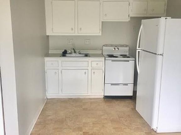 3rd image of 1637 Glen Parker Ave #Gp-15