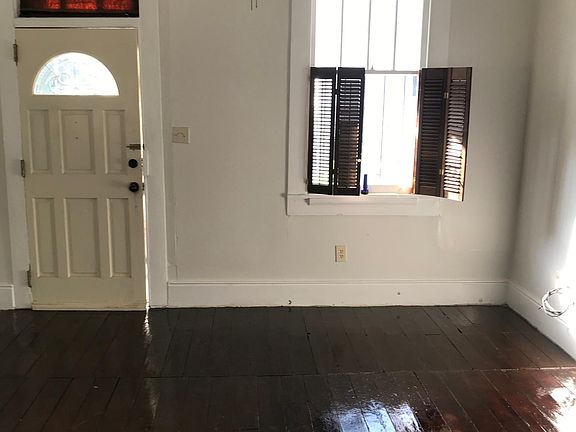 5th image of 415 S Scott St