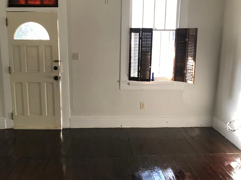 415 S Scott St — Photo 5