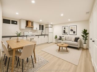 2368 Drury Ln #B2, Ottawa, ON K2C 1G5