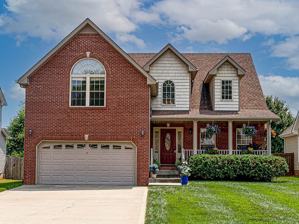 1st image of 2933 Brewster Dr