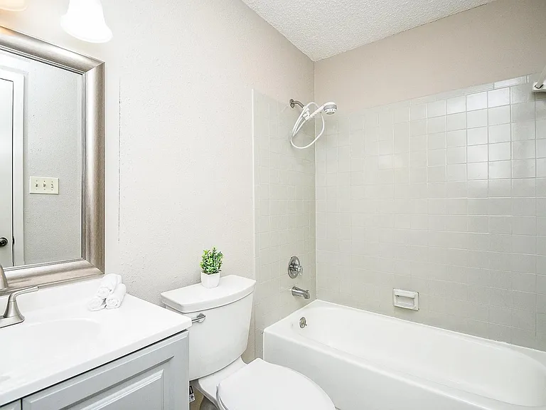 17331 Red Oak Dr #24 — Photo 10