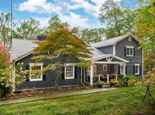 2 Briarcliff Ter, Kinnelon Boro, NJ 07405