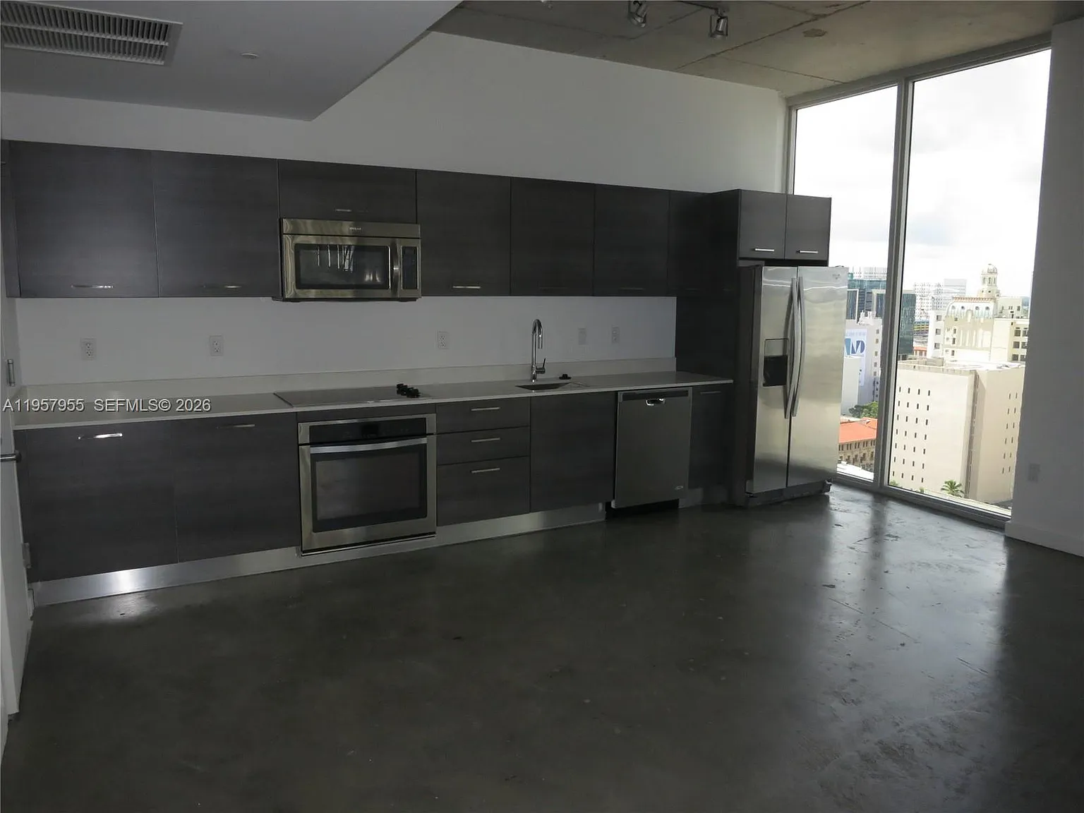 Centro Condo — Photo 3