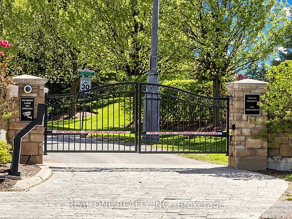3rd image of 58 Emerald Heights Dr W