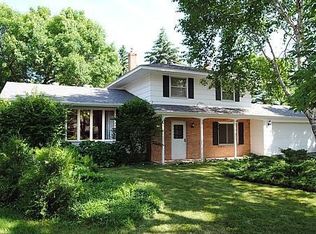 205 Kim Pl, Saint Paul, MN 55119