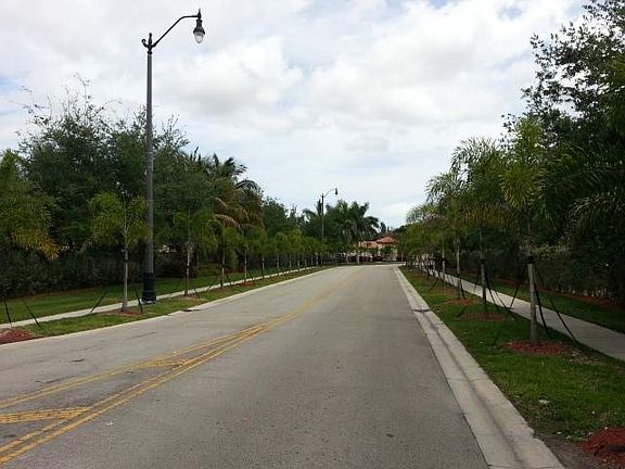 4th image of 1214 NE 41st Ave
