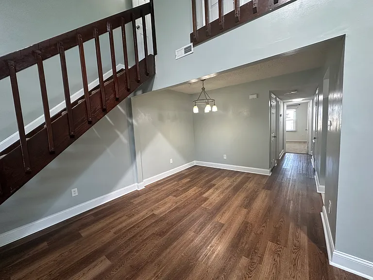 4149 Macarthur Rd — Photo 4