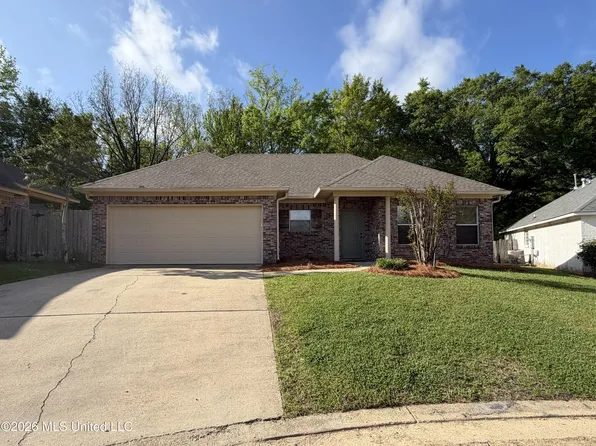 101 Stapleton Dr, Canton, MS 39046