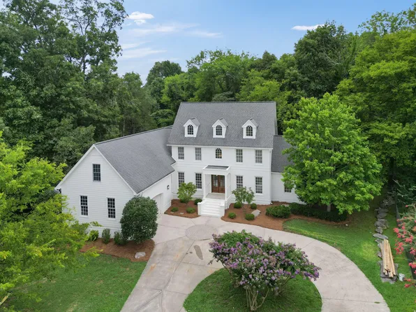8252 Rambling Rose Dr, Ooltewah, TN 37363