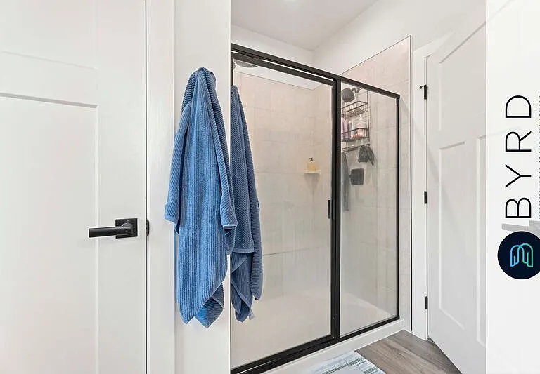 4900 Sir Sagamore Dr — Photo 31