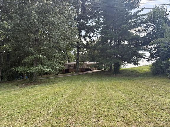 3rd image of 395 Choctaw Ln