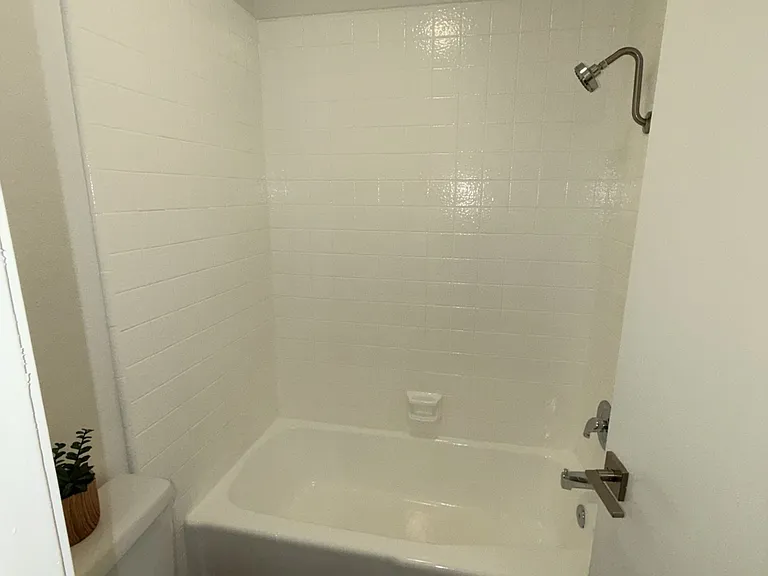750 S Highland Ave #O — Photo 5