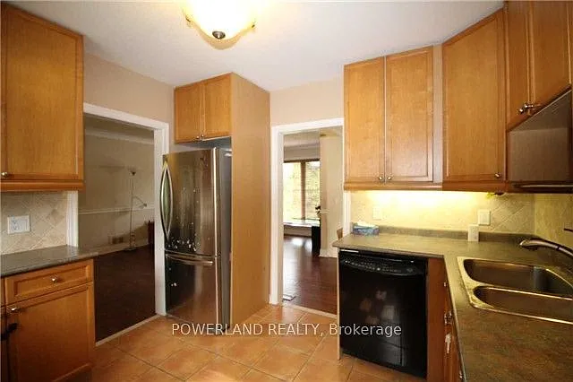 306 Osiris Dr — Photo 7