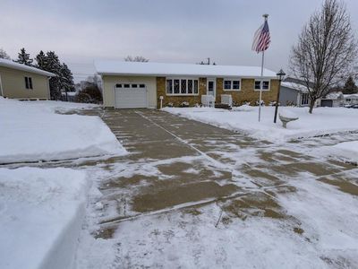269 Kierstead Lane, Oregon, WI, 53575