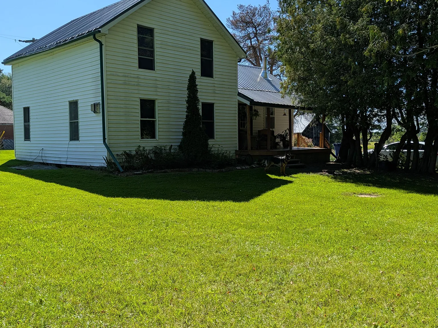 4 bed, $1,800 — Photo 4