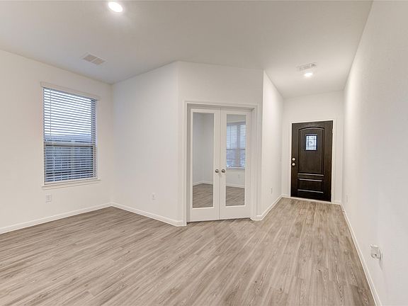 3rd image of 1309 Coco Ray Ln